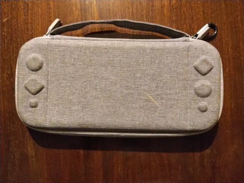 Estuche gris para consola portátil - 1