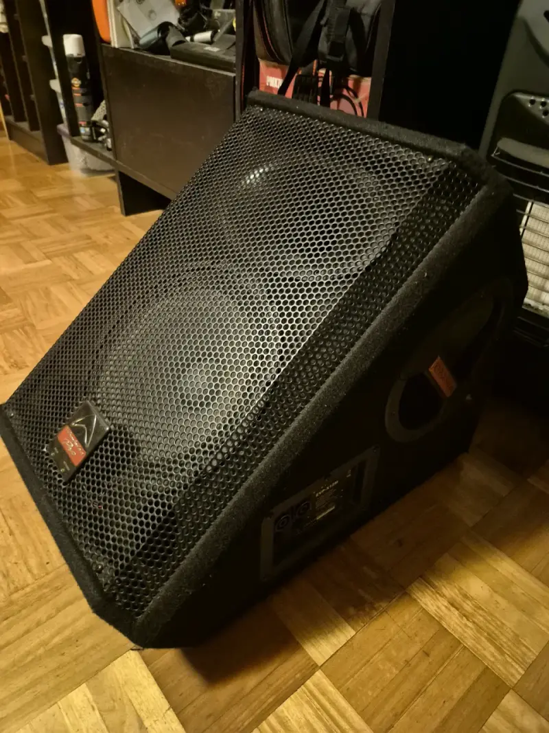 Parlante monitor profesional Wharfedale