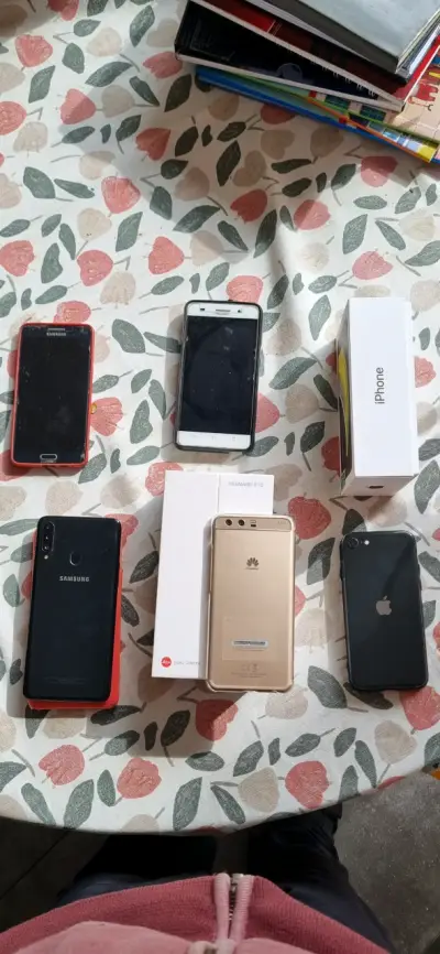 Lote de smartphones variado - miniatura 1