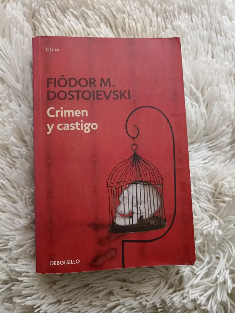 Libro 'Crimen y Castigo' de Dostoievski - 1