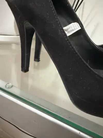 Zapatos de tacón negro - miniatura 1