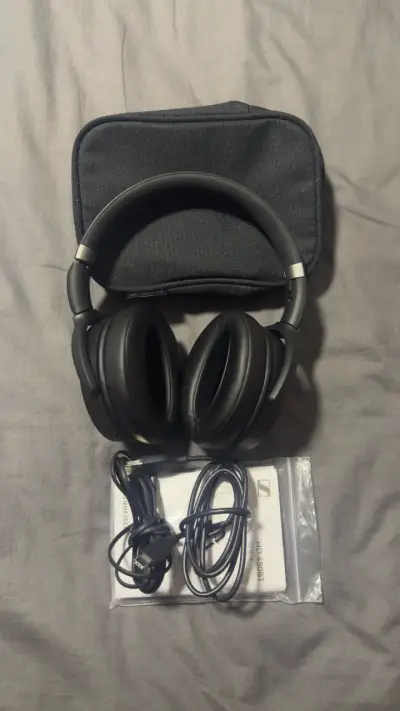 Audífonos inalámbricos Sennheiser negros - miniatura 1
