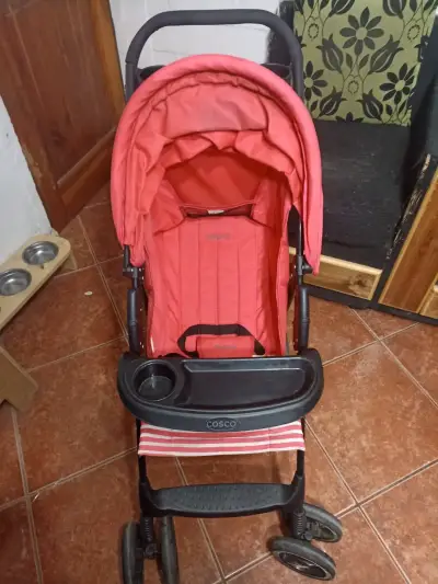 Coche de bebé Fucsia marca Cosco - miniatura 2