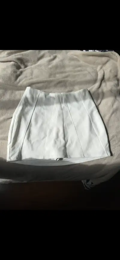Falda short blanca - miniatura 2