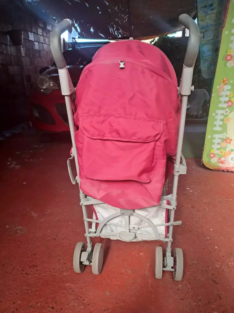 Coche para bebé rosado - 3