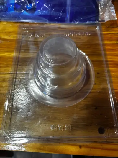 Molde de plástico transparente - miniatura 1