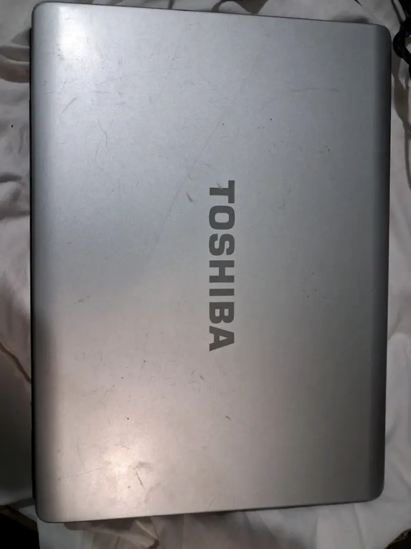 Notebook Toshiba - 2
