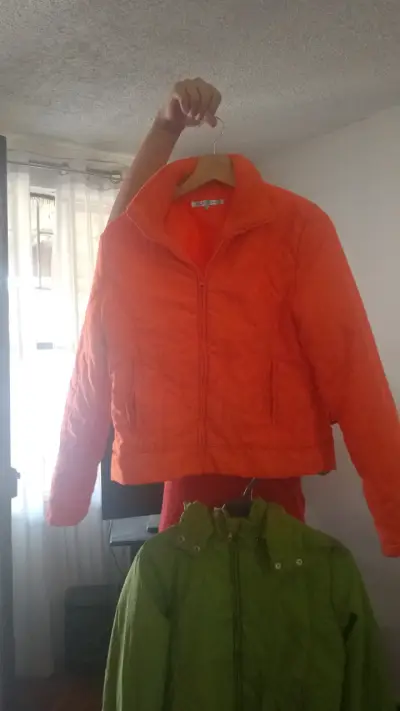 Chaqueta naranja acolchada - miniatura 1