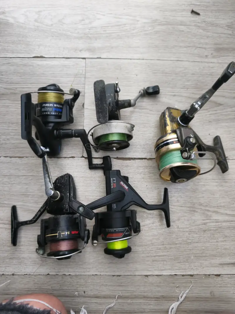 Carretes de pesca usados