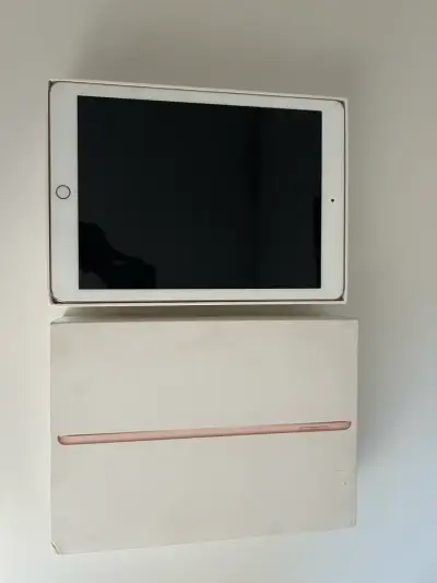 iPad 6ta Generación 32GB (con caja), muy cuidado - miniatura 2