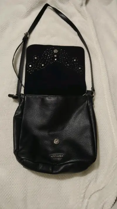 Cartera negra con tachas - miniatura 2