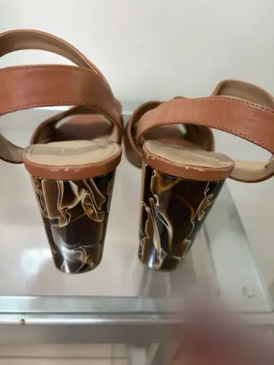 Sandalias de tacón café - miniatura 2