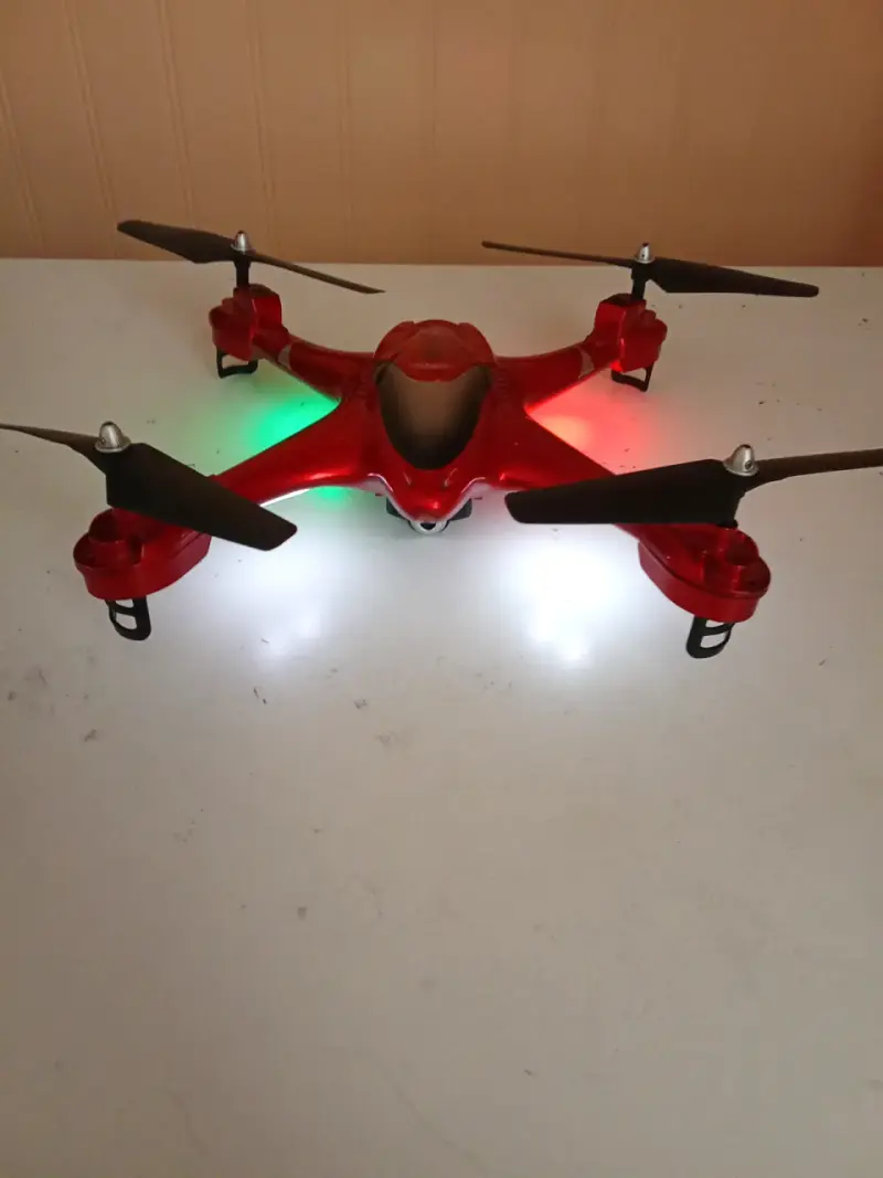 Dron rojo con control remoto - 3