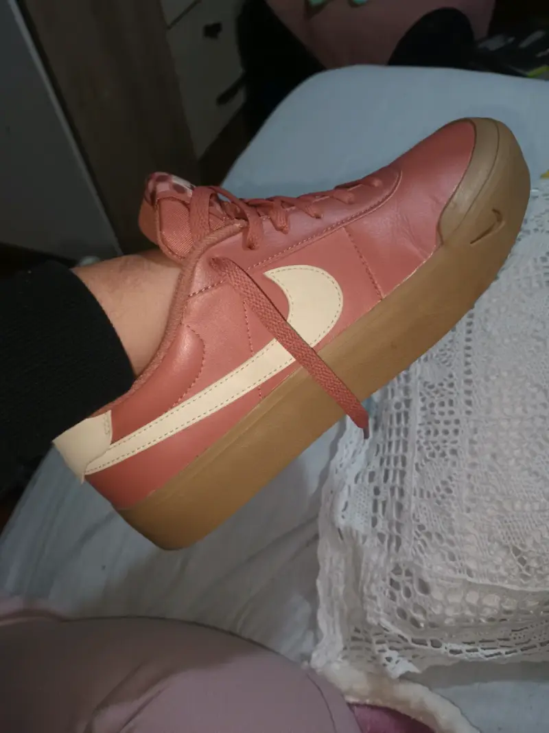Zapatillas Nike color terracota - 2