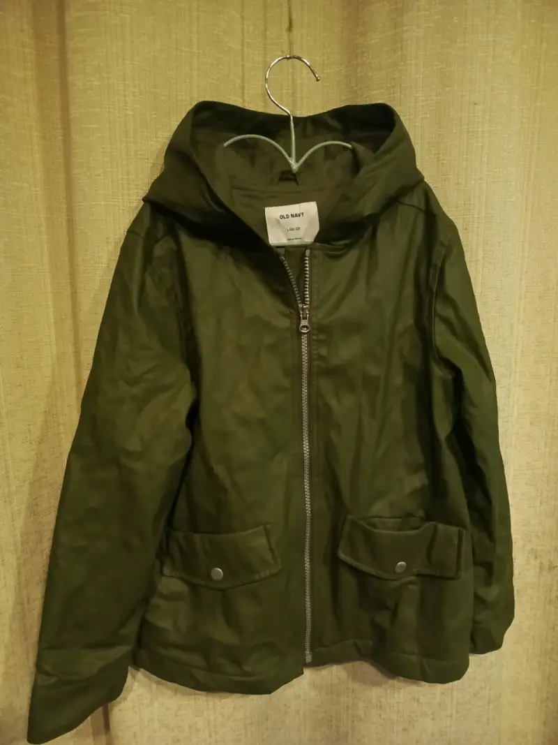 Chaqueta verde con capucha Old Navy