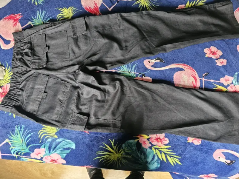 Pantalones cargo negros nuevos - 2