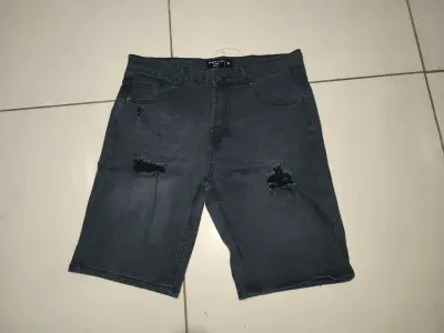 Jeans negros con diseño único - miniatura 5