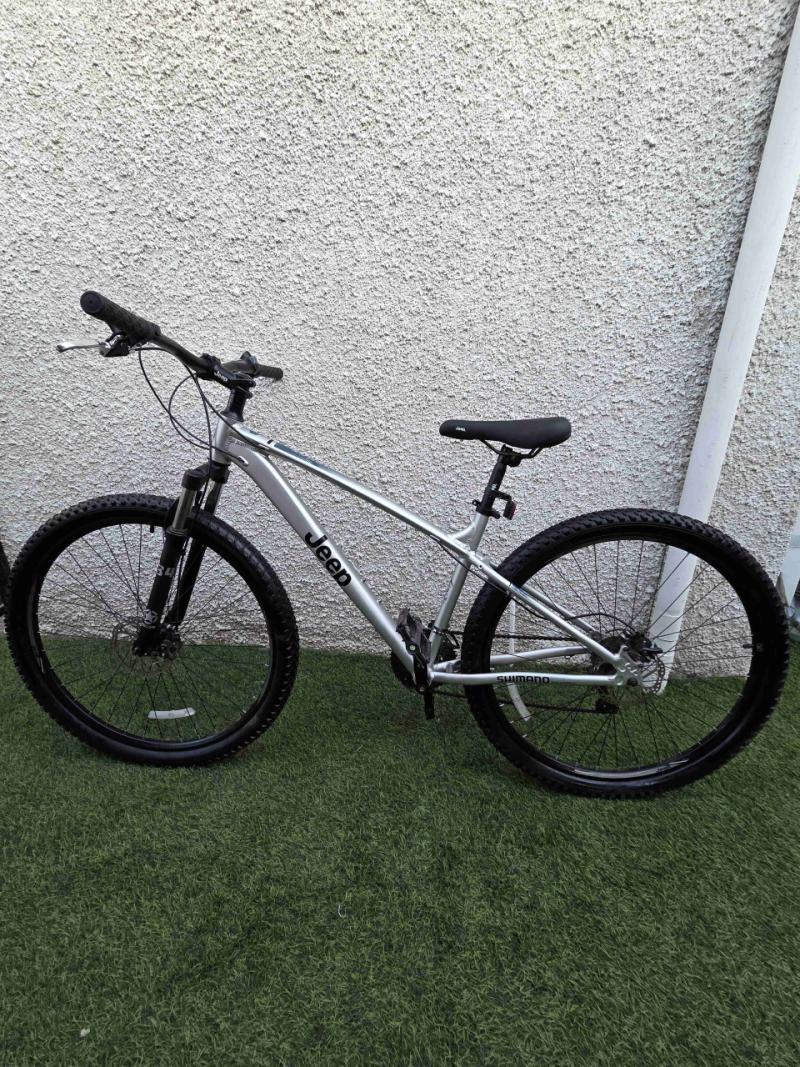Bicicleta Jeep gris aro 29 M - 1