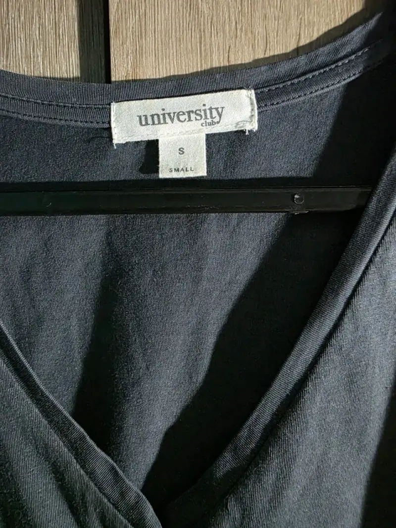 Polera University Club S - 2