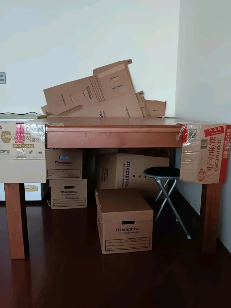 Mesa de comedor 8P. Sin sillas. - 3