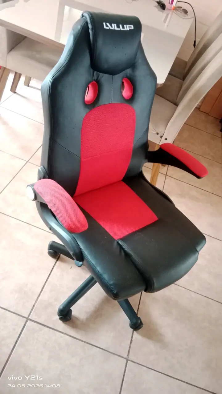 Silla gamer negra y roja - 2