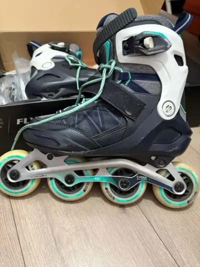 Patines en línea azul con blanco - miniatura 1