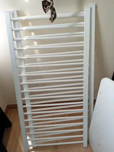 Cuna blanca de madera - miniatura 3