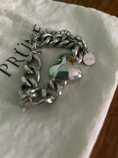 Pulsera de Prune con dije de corazón - miniatura 2