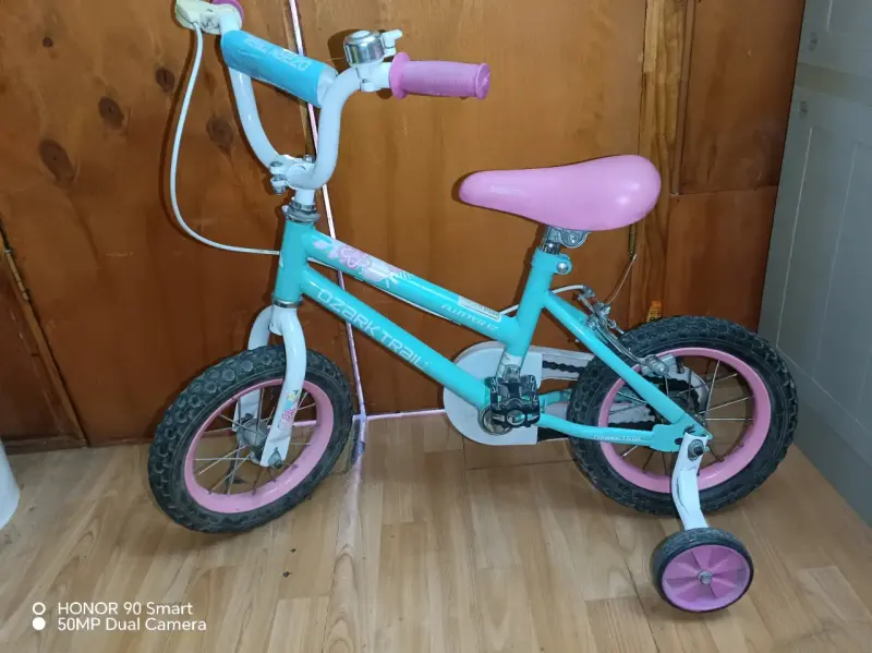 Bicicleta infantil con ruedas auxiliares - 3