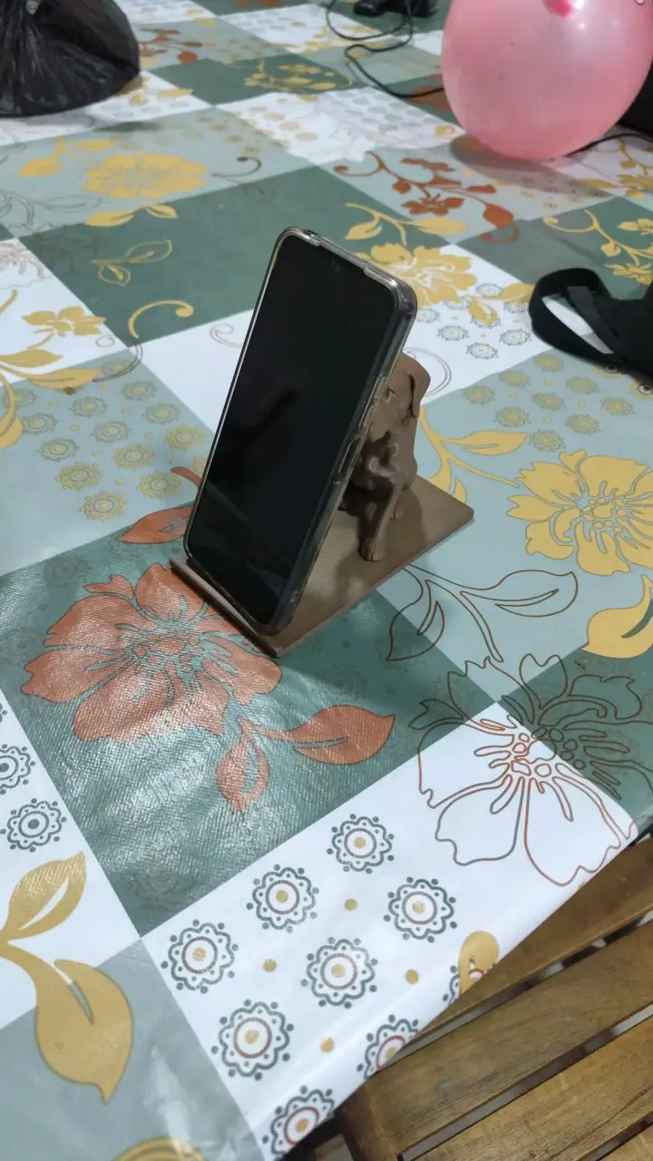 Soporte celular/tablet decorativa perro marrón 3d - 3