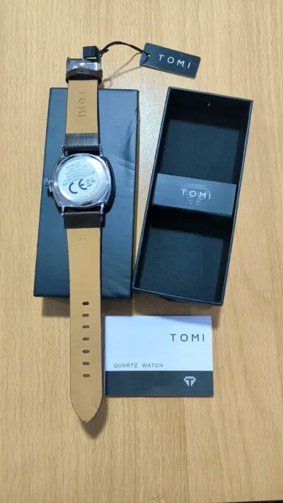 Reloj clásico TOMI cuero marrón - miniatura 3