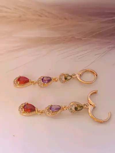 Aros colgantes dorados multicolor - miniatura 2