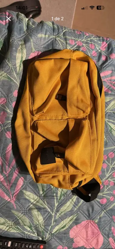 Banano amarillo con bolsillos - miniatura 1