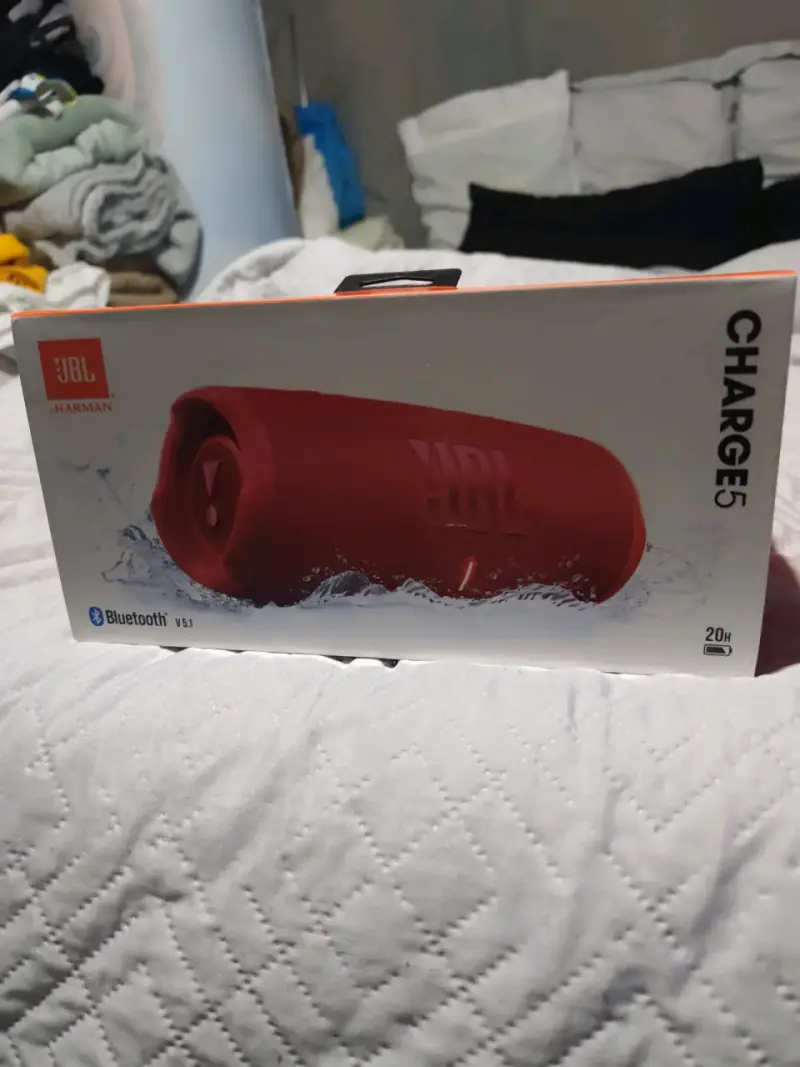 Parlante JBL Charge 5 rojo - 2