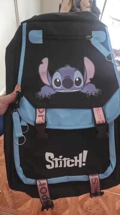 Mochila negra Stitch - miniatura 1