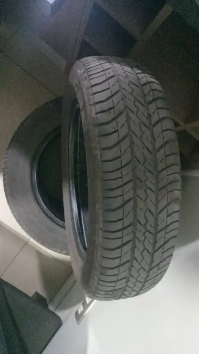 Neumáticos goodyear 145 / 70R 13 - miniatura 2