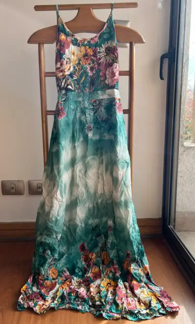 Vestido Largo Floreado - miniatura 1