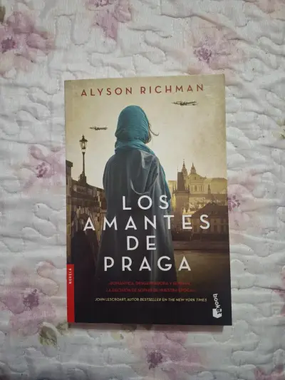 Libro 'Los Amantes de Praga' - miniatura 1