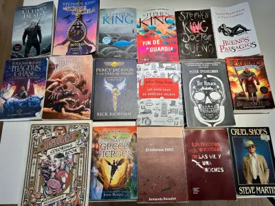 Colección de libros variados - miniatura 1