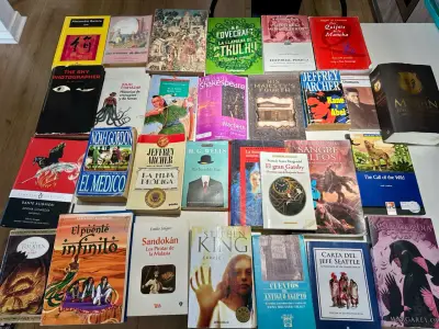 Colección de libros variados - miniatura 3
