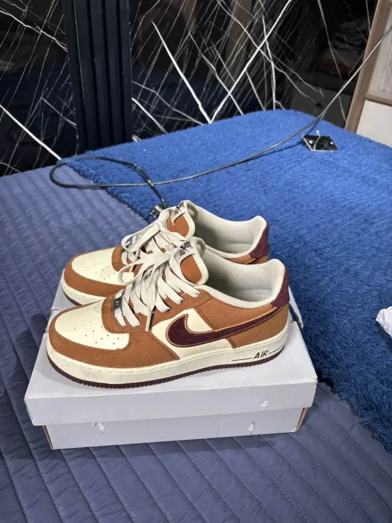 Zapatillas Nike Air Force marrón - 4