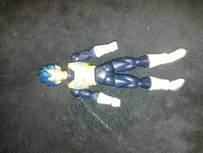 Figura articulada de Vegeta Dragon Ball original - miniatura 1