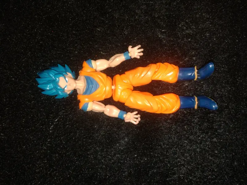 Figura articulada Goku Super Saiyan blue - 2