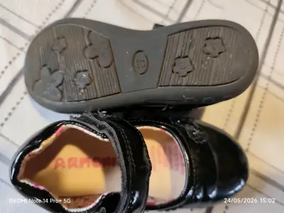 Zapatos negros charol para niña - miniatura 3