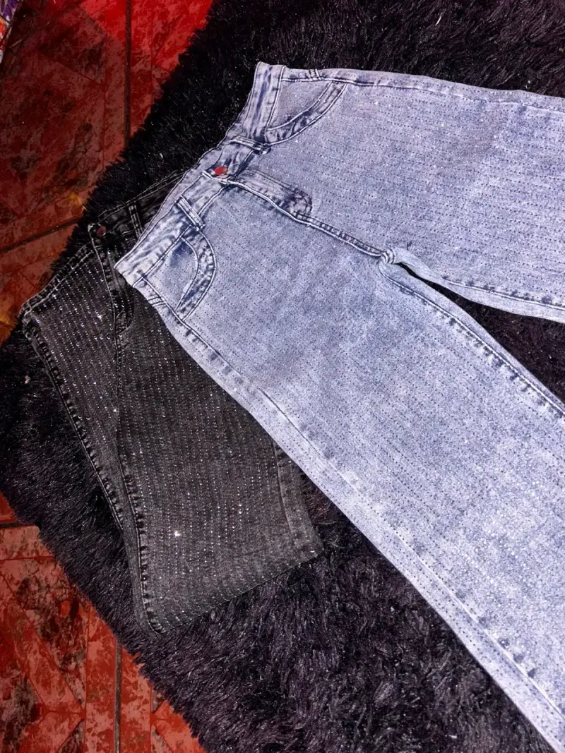 Jeans de mezclilla con brillo - 2
