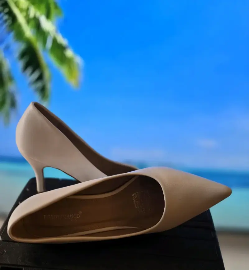 Tacones beige elegantes - 1
