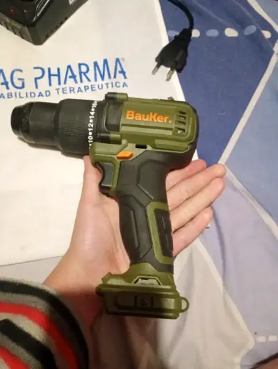 Taladro Bauker inalámbrico verde - miniatura 1