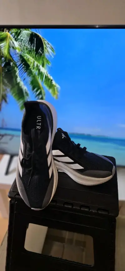 Zapatillas deportivas negras con blanco - miniatura 6