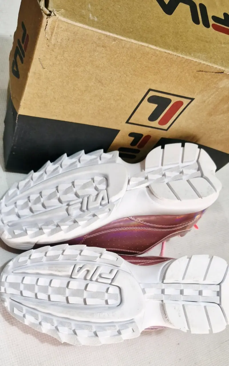 Zapatillas Fila rosadas brillantes talla 39 - 3