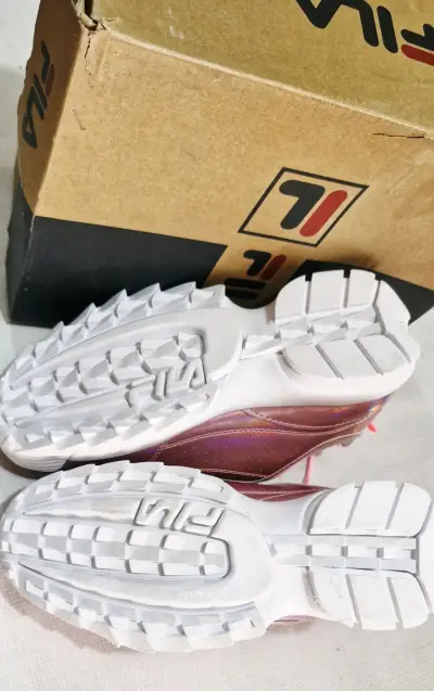 Zapatillas Fila rosadas brillantes talla 39 - miniatura 3